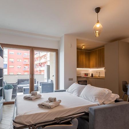 Aurealiving - Trastevere Suite With Rooftop & Gym, Your Place In Rome Roma Exterior foto