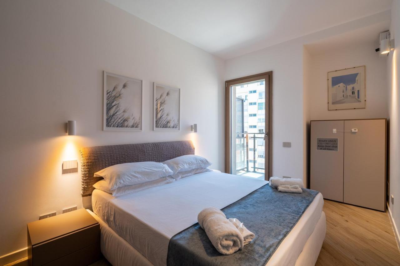 Aurealiving - Trastevere Suite With Rooftop & Gym, Your Place In Rome Roma Exterior foto