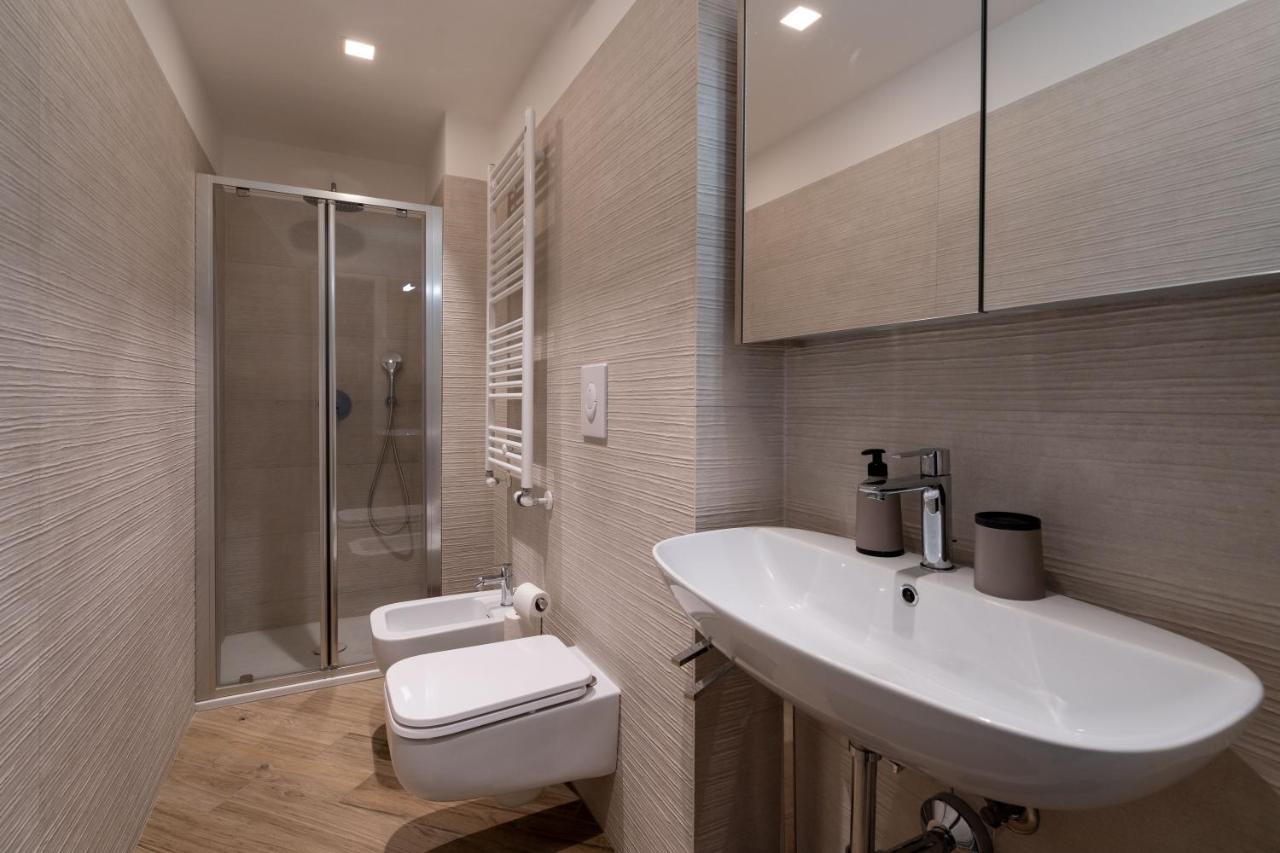 Aurealiving - Trastevere Suite With Rooftop & Gym, Your Place In Rome Roma Exterior foto