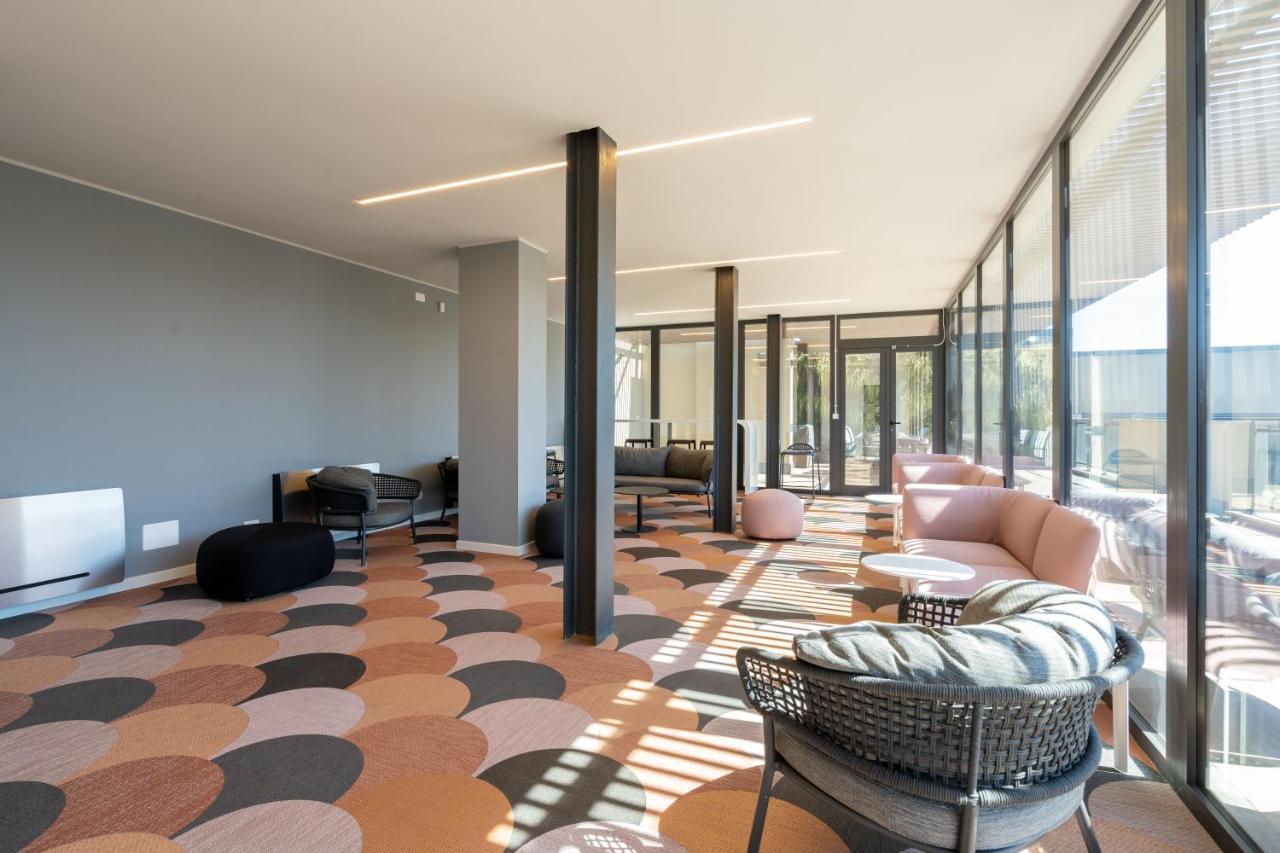 Aurealiving - Trastevere Suite With Rooftop & Gym, Your Place In Rome Roma Exterior foto
