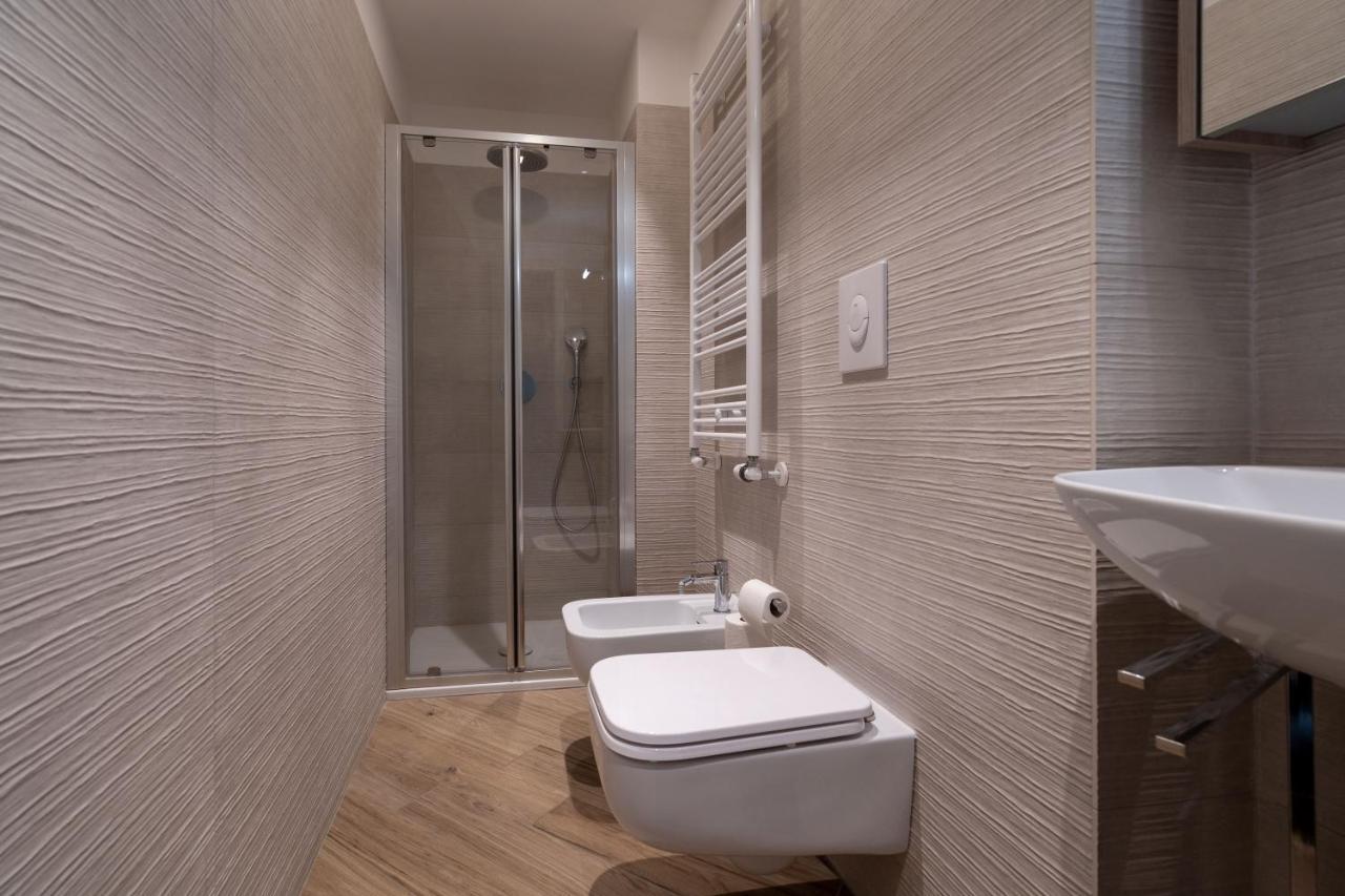 Aurealiving - Trastevere Suite With Rooftop & Gym, Your Place In Rome Roma Exterior foto
