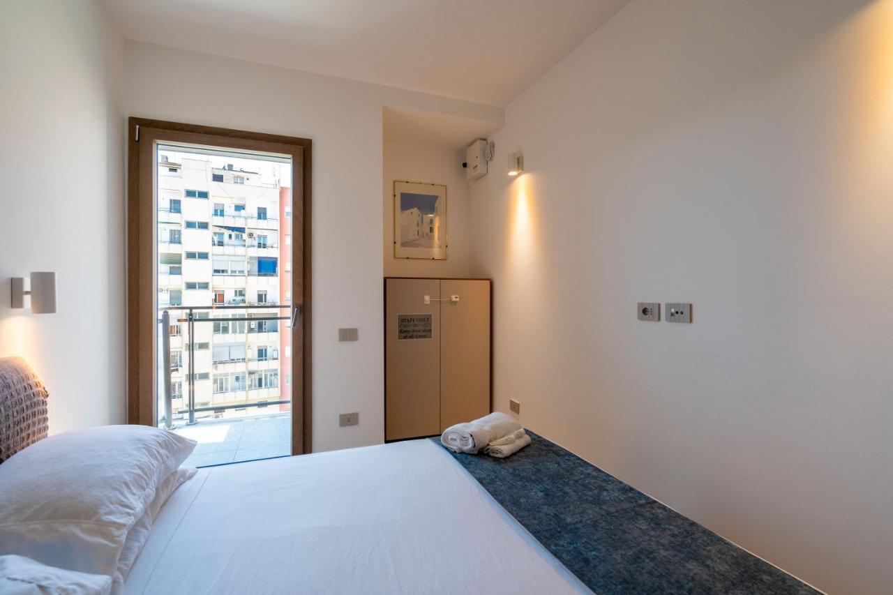 Aurealiving - Trastevere Suite With Rooftop & Gym, Your Place In Rome Roma Exterior foto
