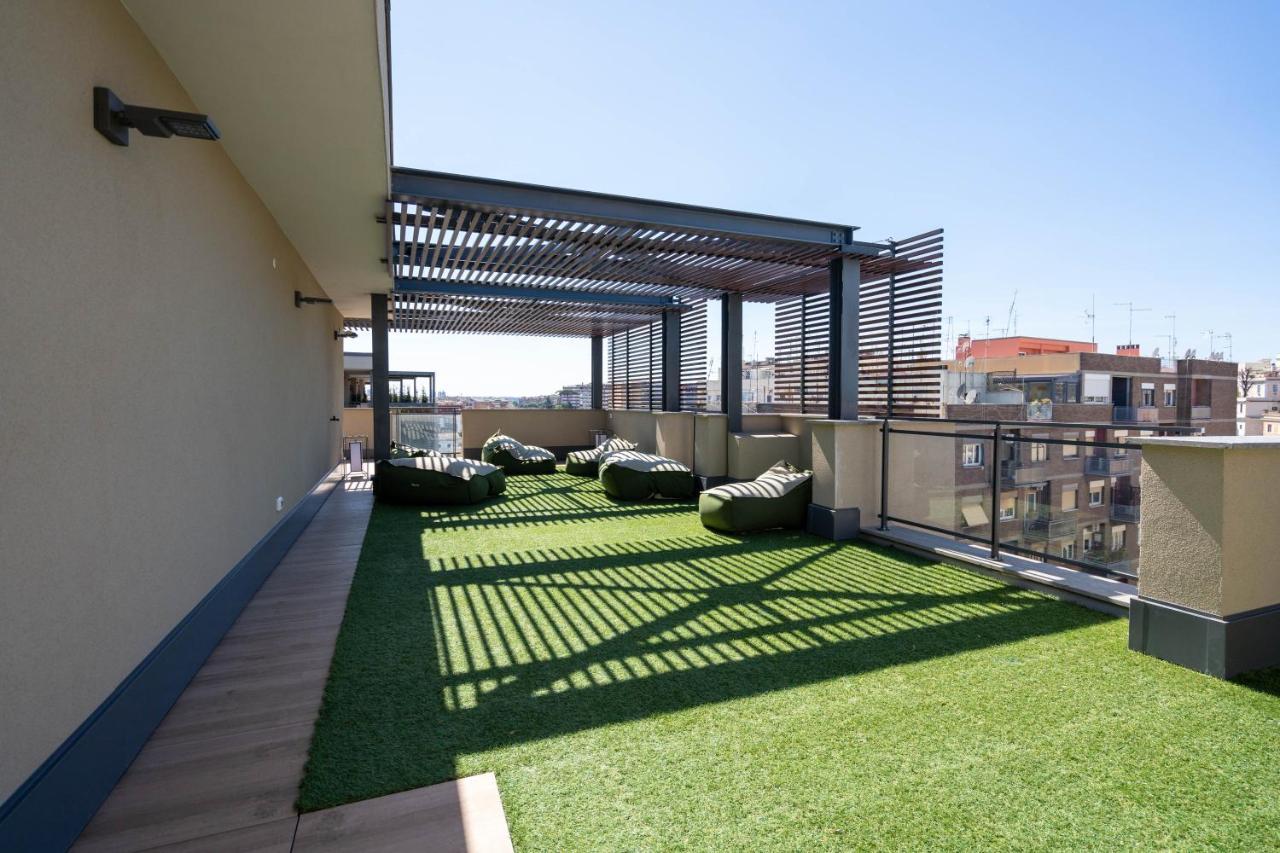 Aurealiving - Trastevere Suite With Rooftop & Gym, Your Place In Rome Roma Exterior foto