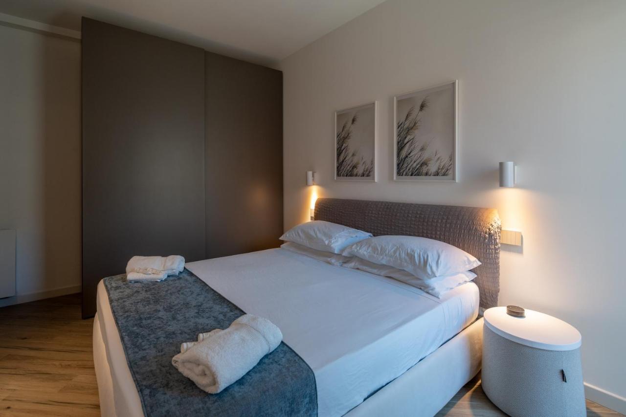 Aurealiving - Trastevere Suite With Rooftop & Gym, Your Place In Rome Roma Exterior foto