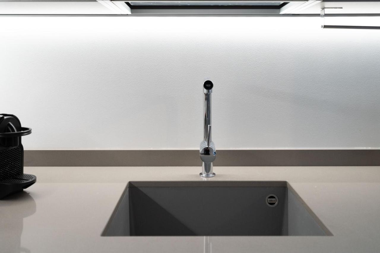 Aurealiving - Trastevere Suite With Rooftop & Gym, Your Place In Rome Roma Exterior foto