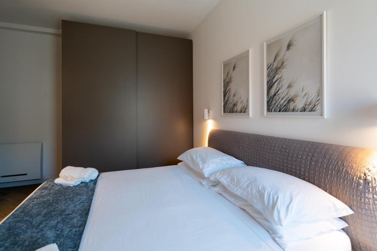 Aurealiving - Trastevere Suite With Rooftop & Gym, Your Place In Rome Roma Exterior foto