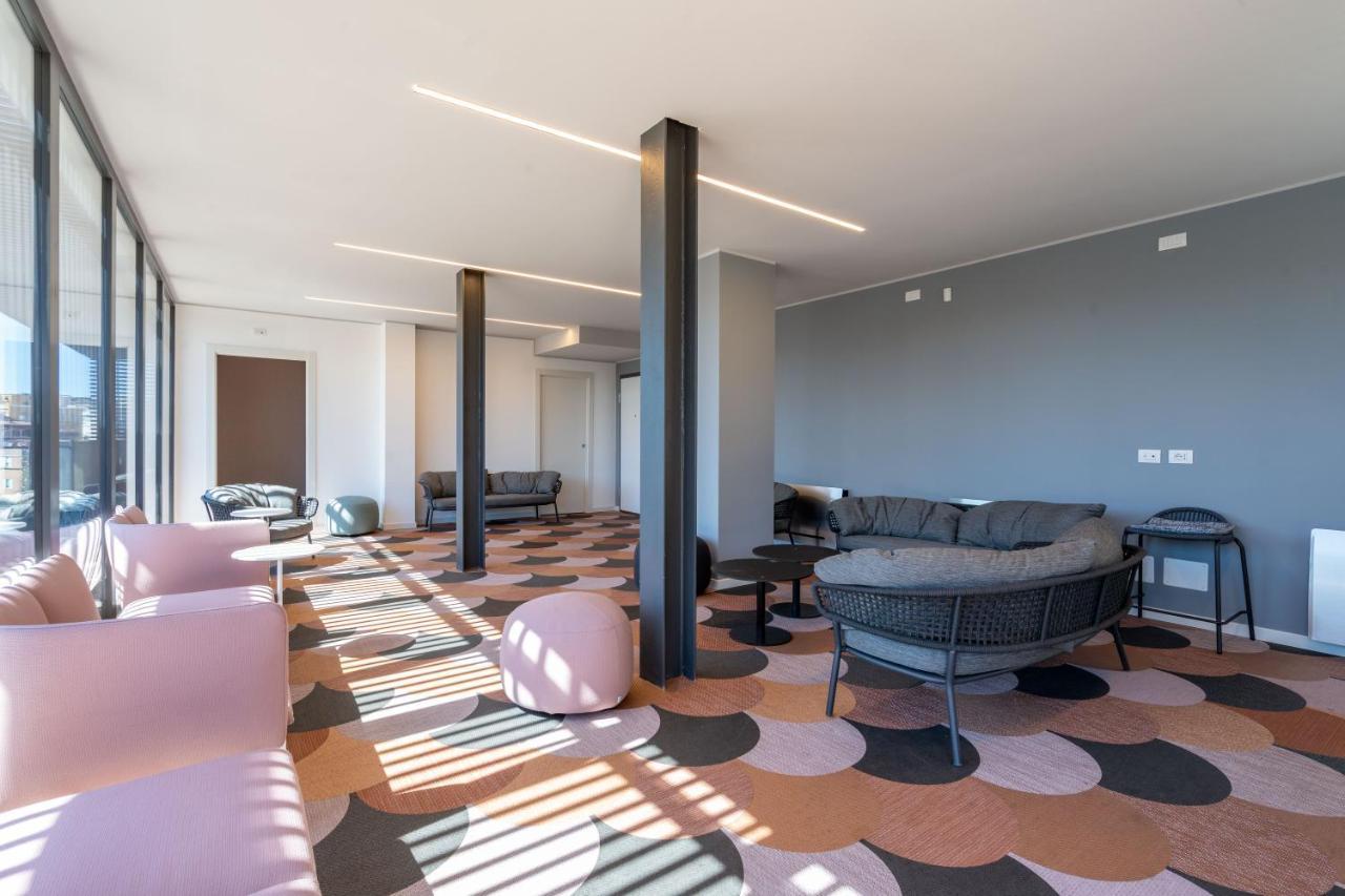Aurealiving - Trastevere Suite With Rooftop & Gym, Your Place In Rome Roma Exterior foto