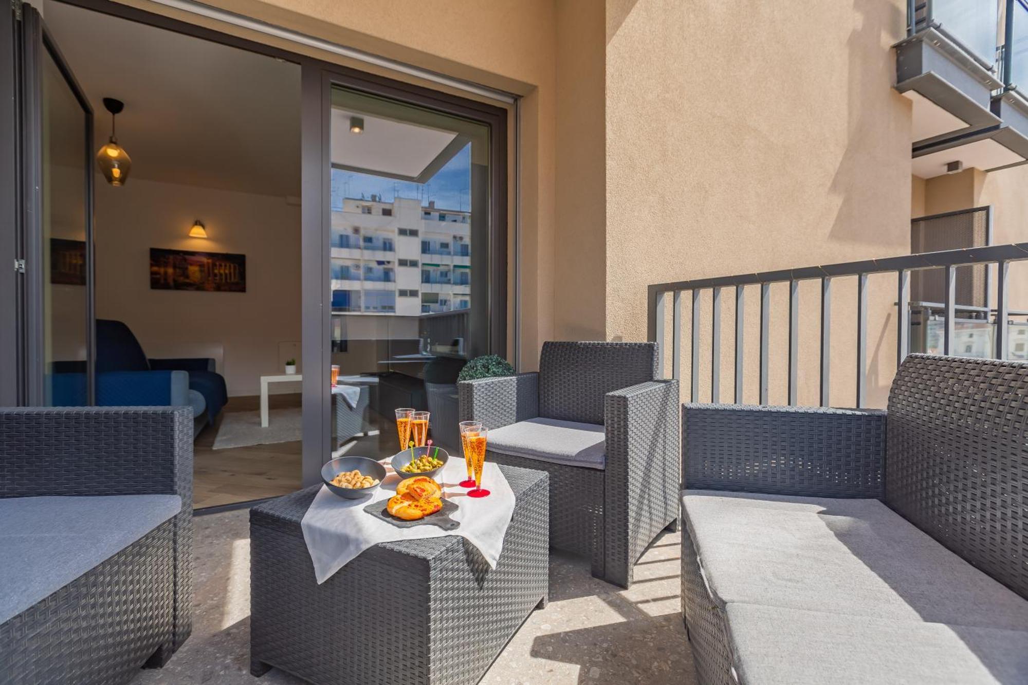 Aurealiving - Trastevere Suite With Rooftop & Gym, Your Place In Rome Roma Exterior foto